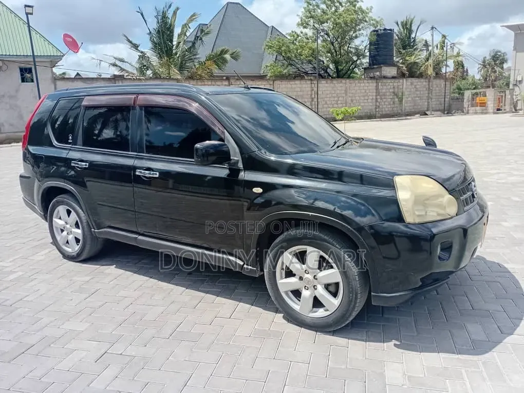 Nissan X-Trail 2011 Black
