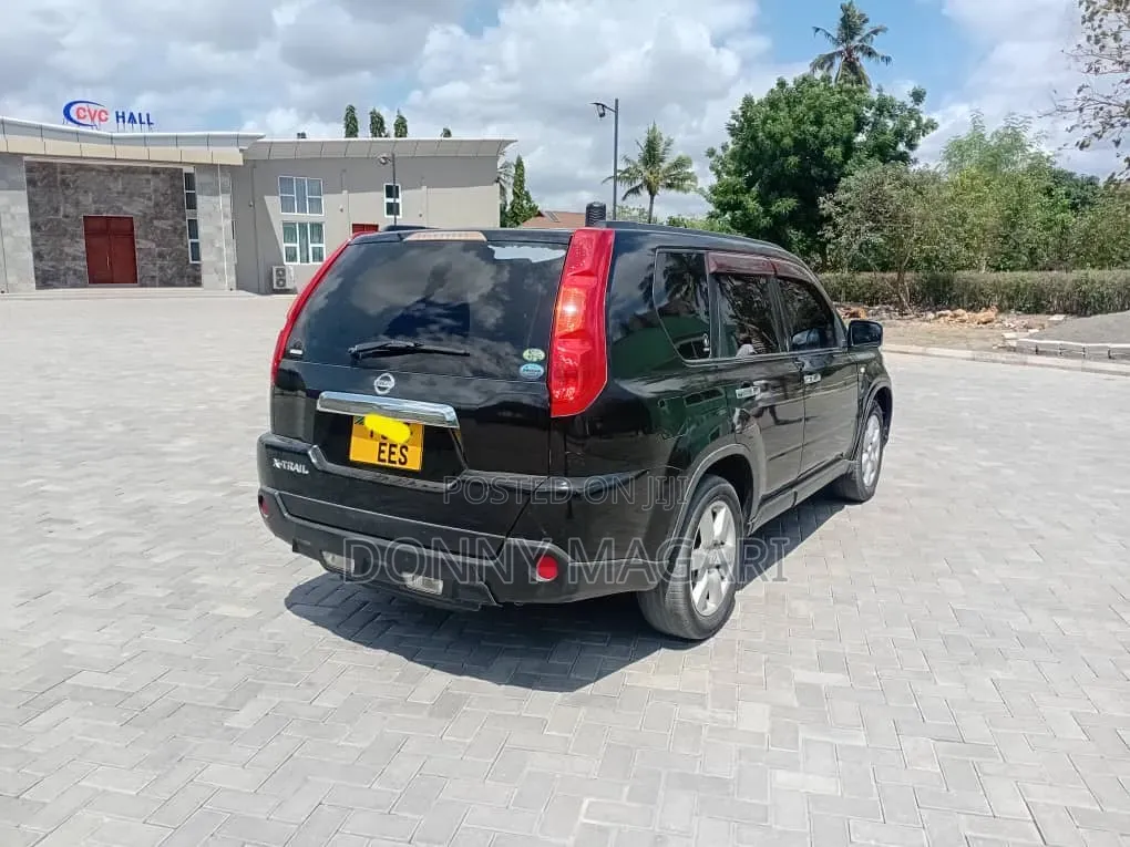 Nissan X-Trail 2011 Black