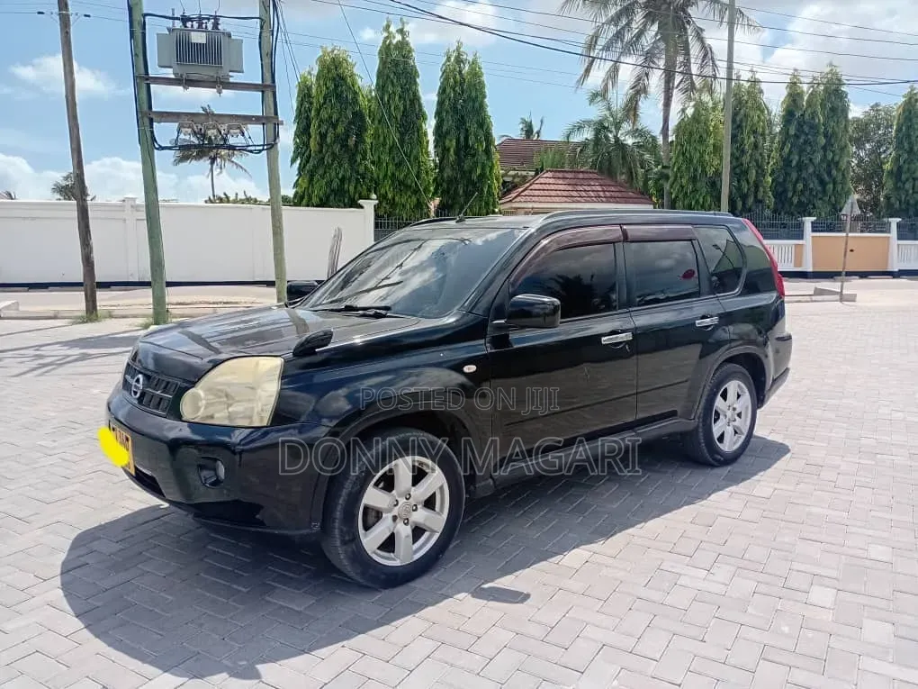 Nissan X-Trail 2011 Black
