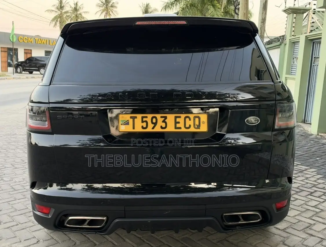 Land Rover Range Rover Sport HSE 4dr SUV 4WD (3.0L 6cyl S/C 8A) 2015