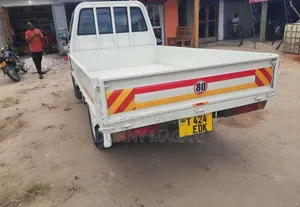 Toyota TownAce 2000 White