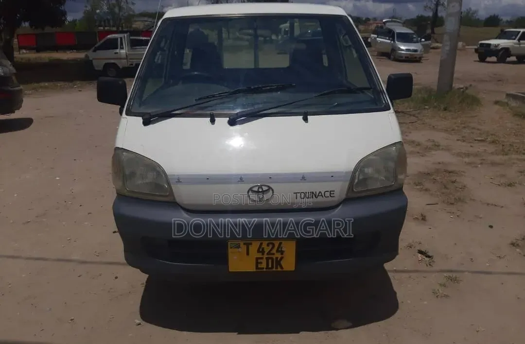 Toyota TownAce 2000 White