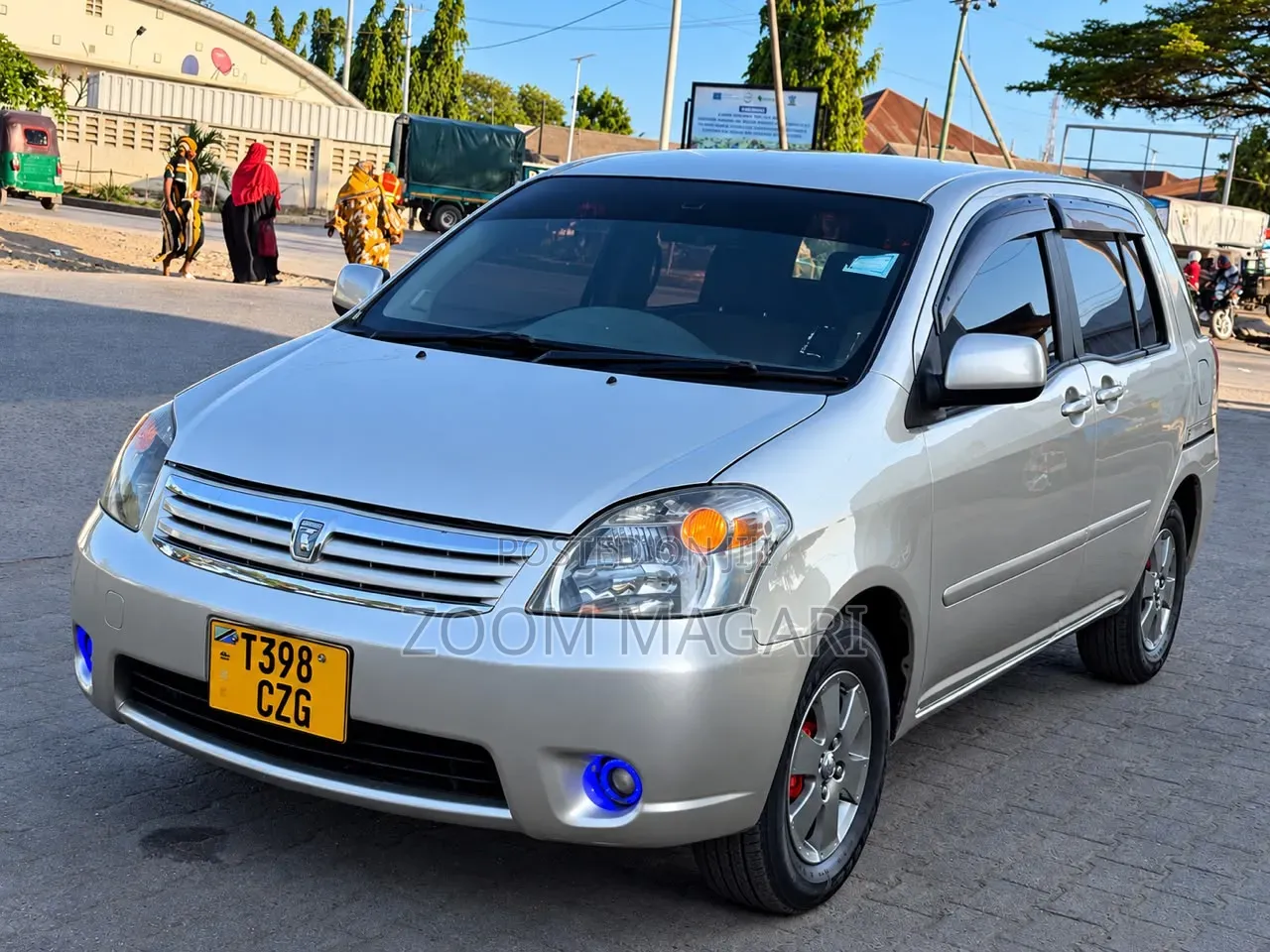Toyota Raum 2003 Beige