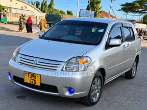 Toyota Raum 2003 Beige