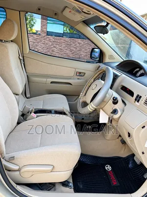 Toyota Raum 2003 Beige