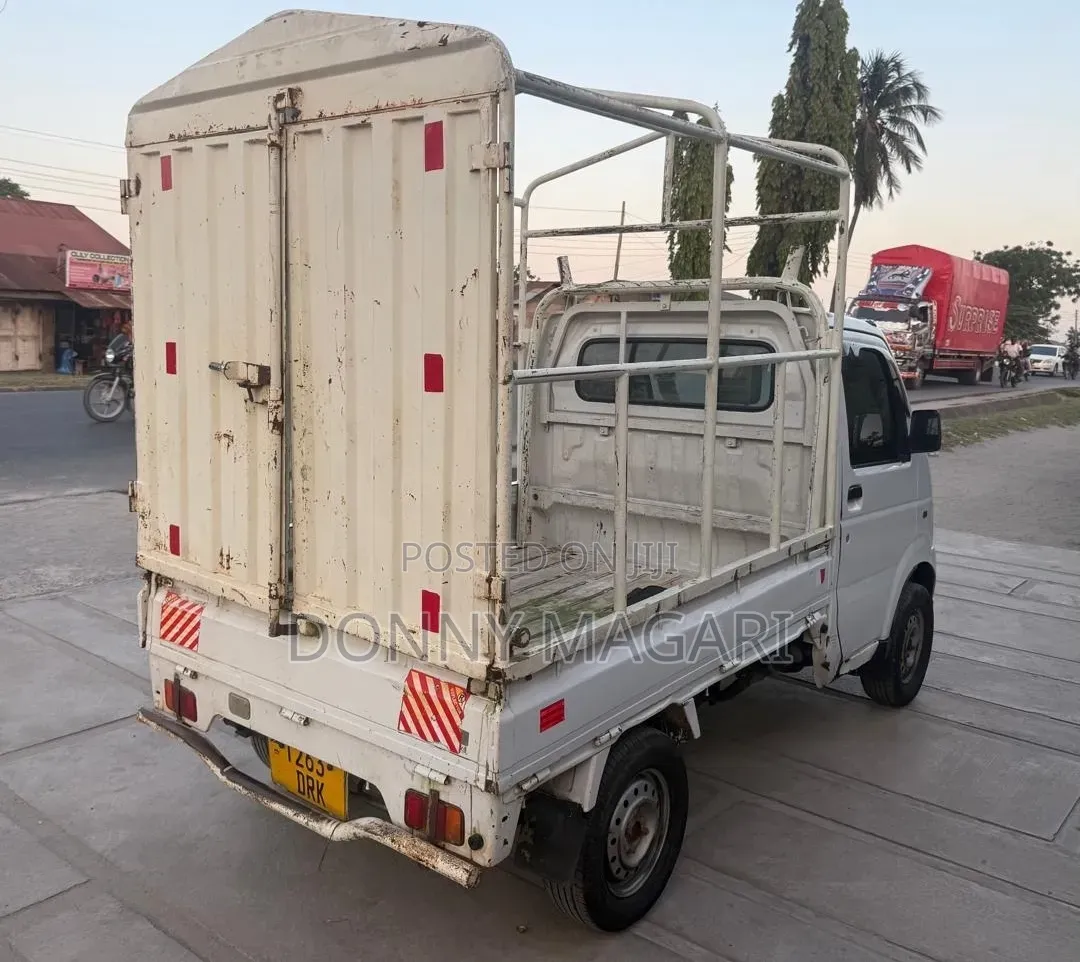 Suzuki Carry