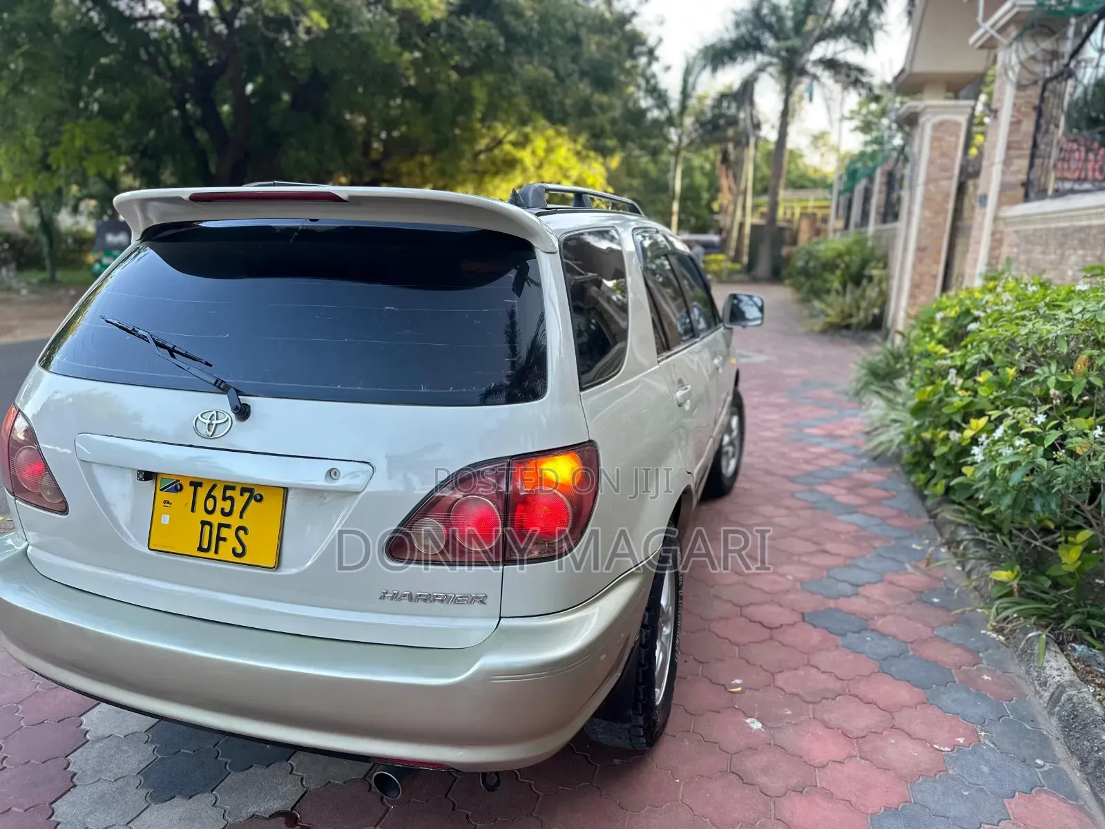 Toyota Harrier 2002 White