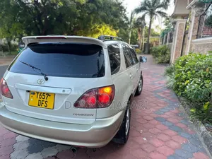 Toyota Harrier 2002 White