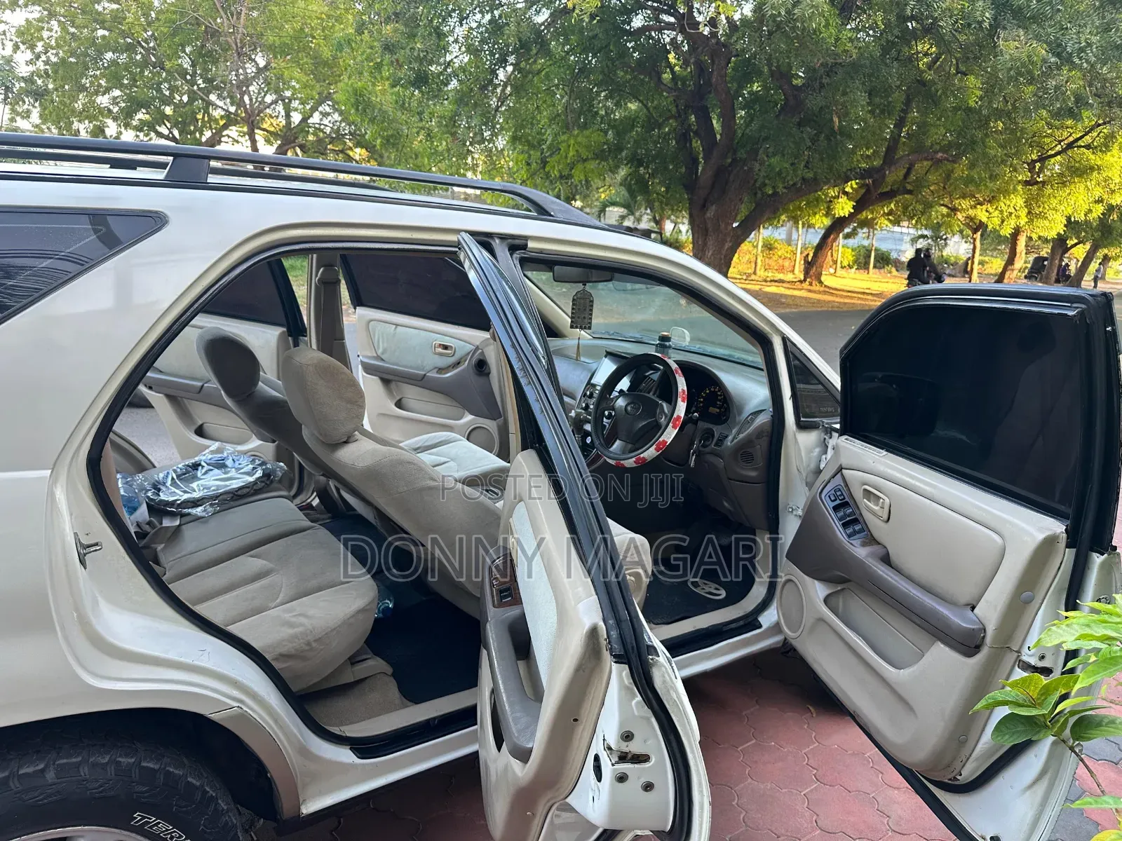 Toyota Harrier 2002 White