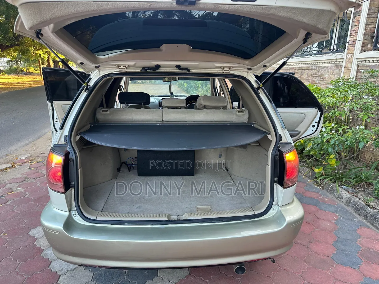 Toyota Harrier 2002 White
