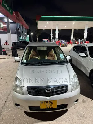 Toyota Corolla Spacio 2002 Silver