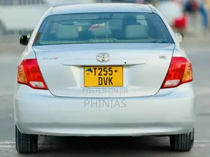 Toyota Axio 2006 Silver