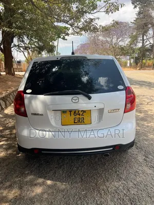 Mazda Verisa 2005 White