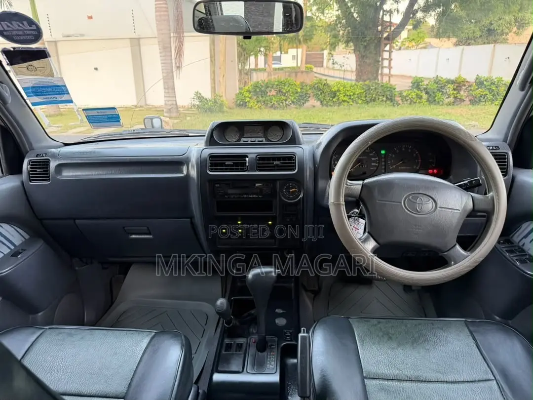 Toyota Land Cruiser Prado 2006 Silver