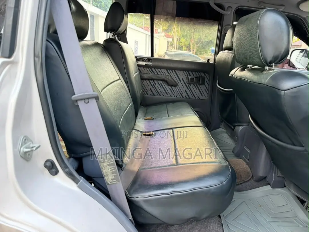 Toyota Land Cruiser Prado 2006 Silver