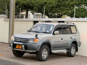 Toyota Land Cruiser Prado 2006 Silver