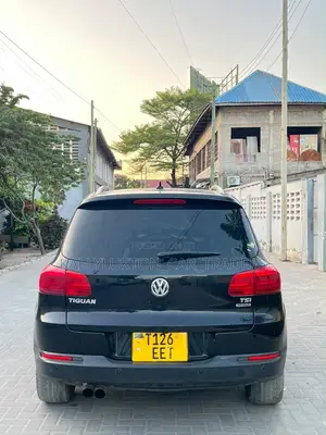 Volkswagen Tiguan 2014 Black