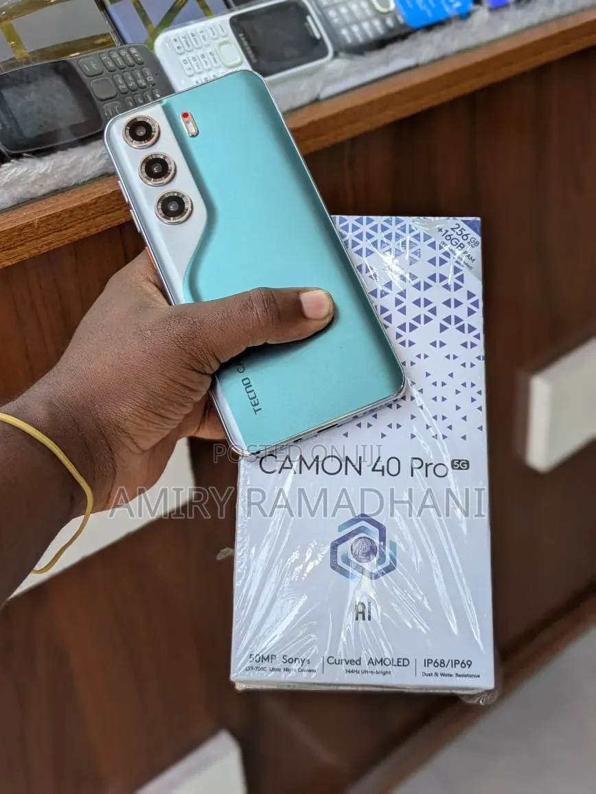 New Tecno Camon 40 256 GB Green