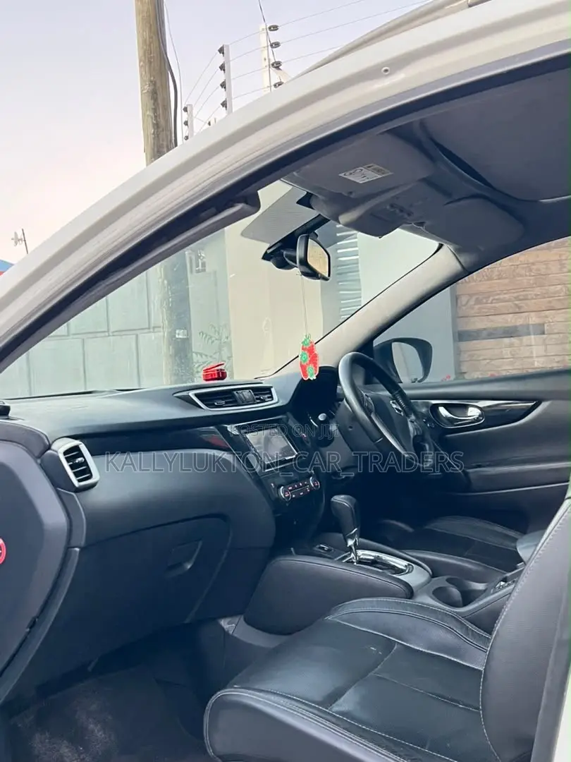 Nissan Qashqai 2017 White