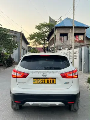 Nissan Qashqai 2017 White