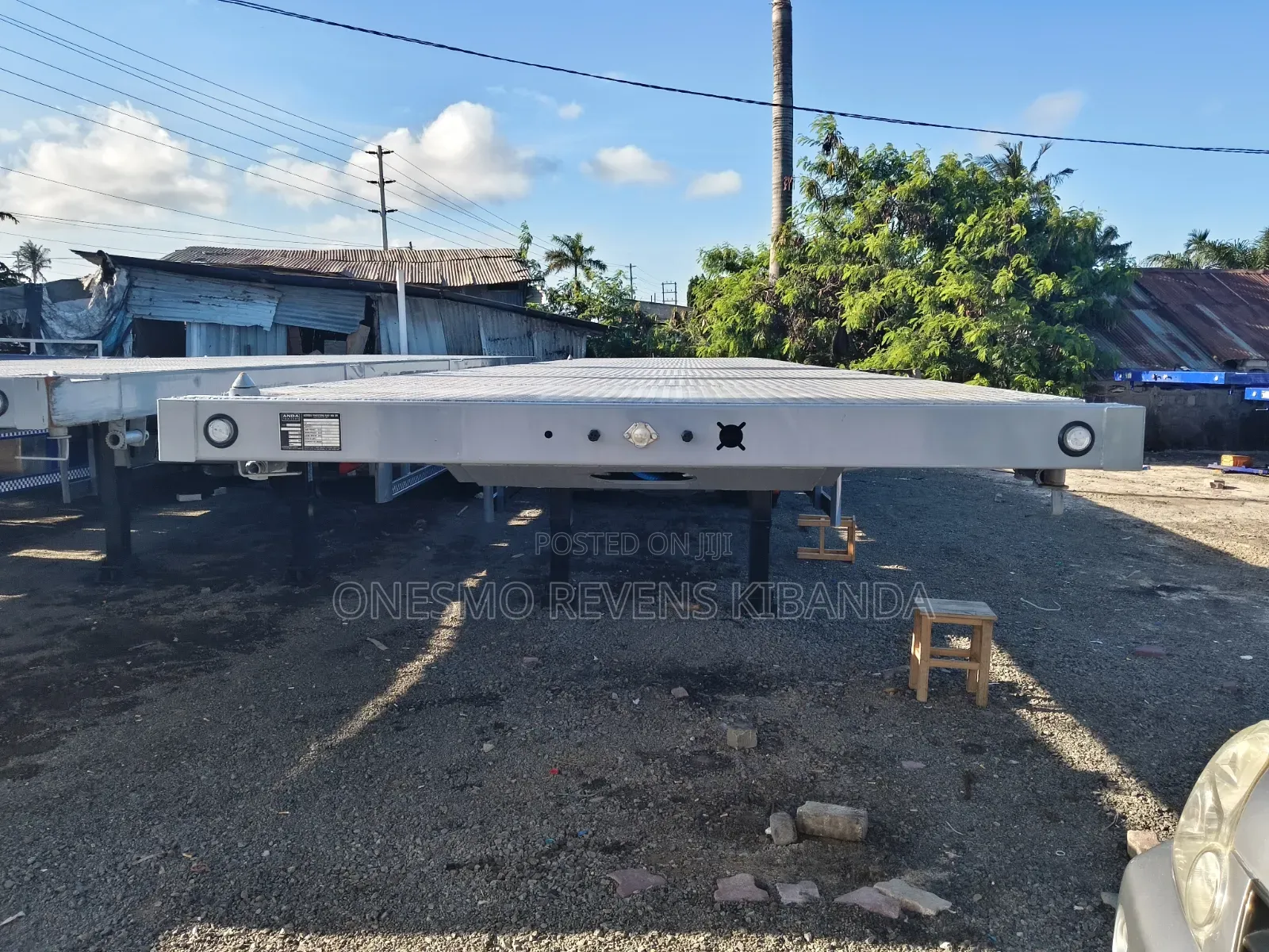 Selling Chinese Trucks and Trailer