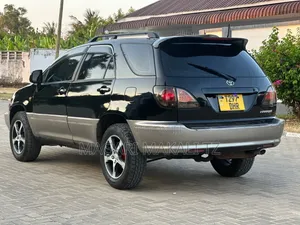 Toyota Harrier 2.2 16V 2003 Black