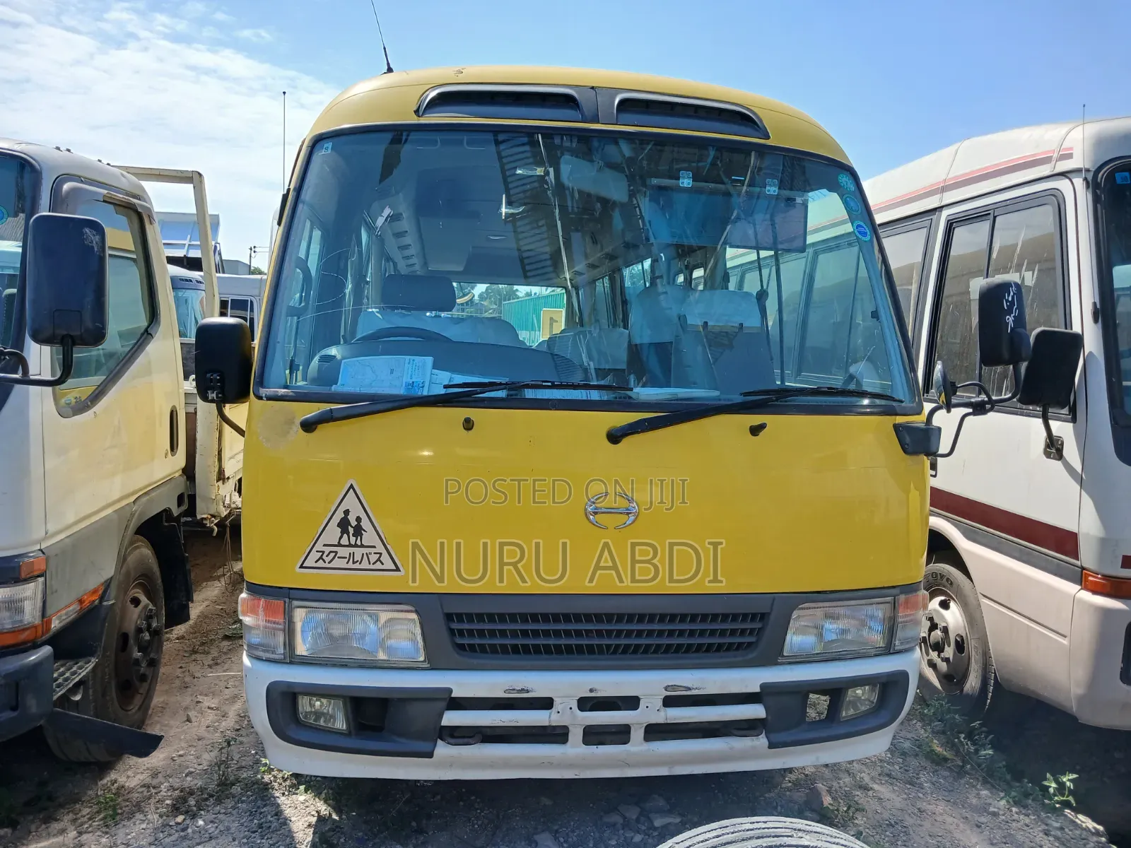 Toyota Coaster 2003 Yellow