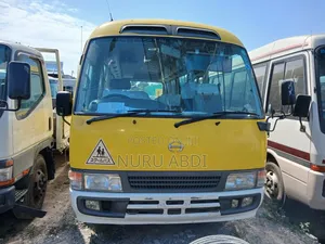 Toyota Coaster 2003 Yellow
