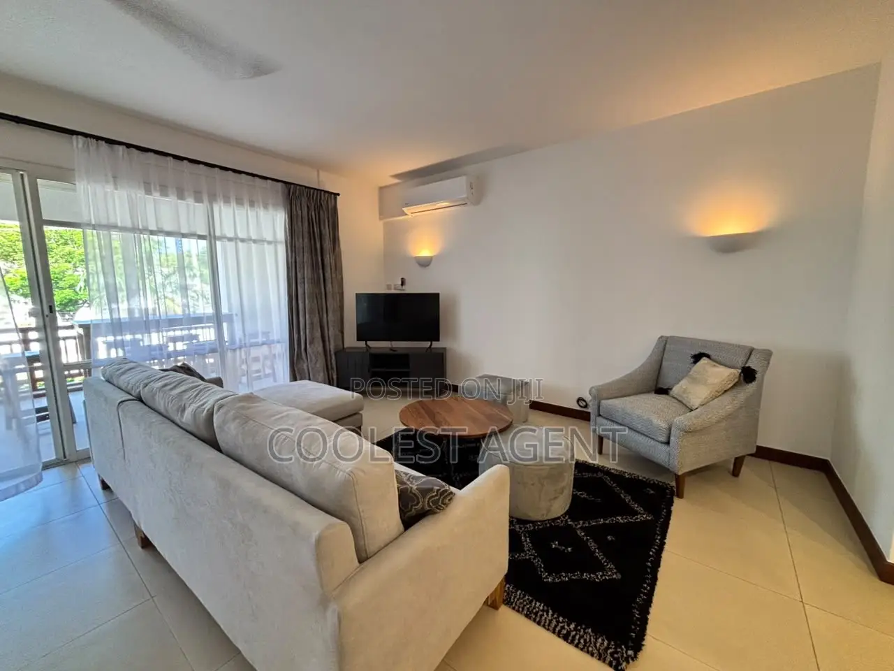 Furnished 4bdrm Villa in Coolest Estate, Oyster Bay for rent
