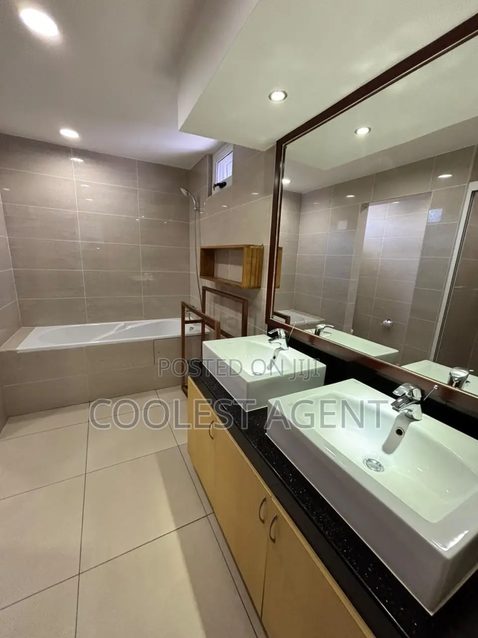 Furnished 4bdrm Villa in Coolest Estate, Oyster Bay for rent