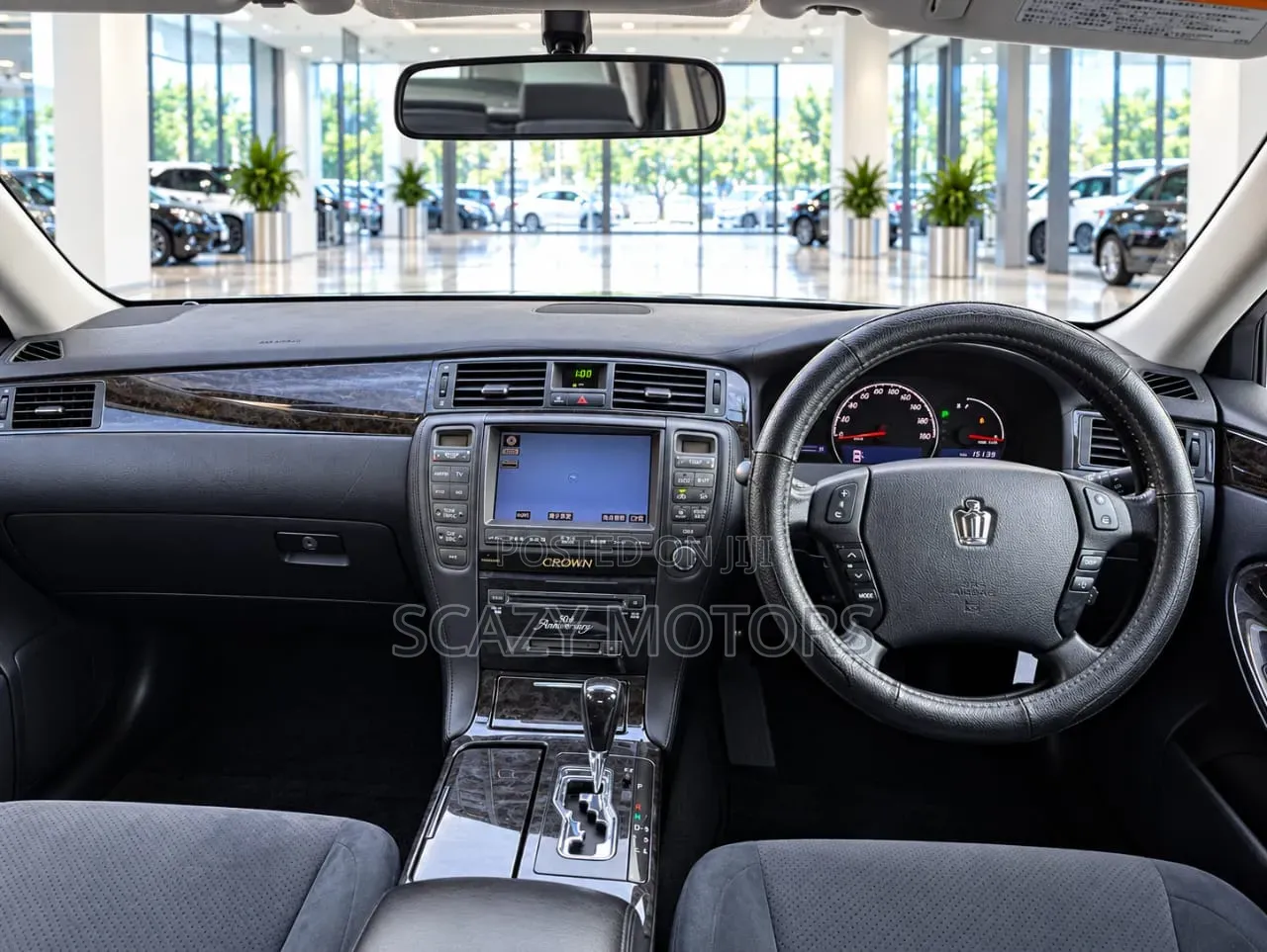 Toyota Crown Royale 2005 White