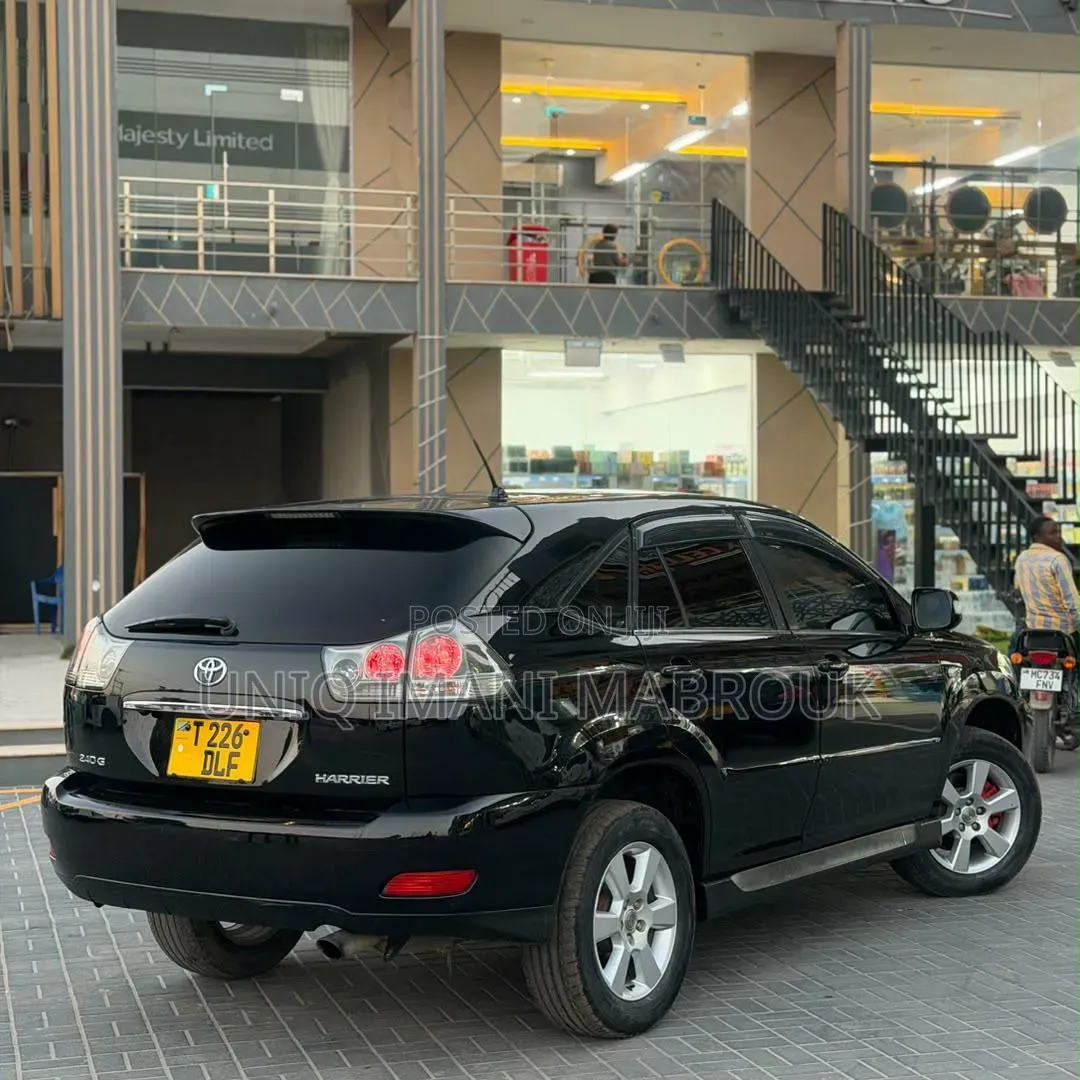 Toyota Harrier 2005 Black
