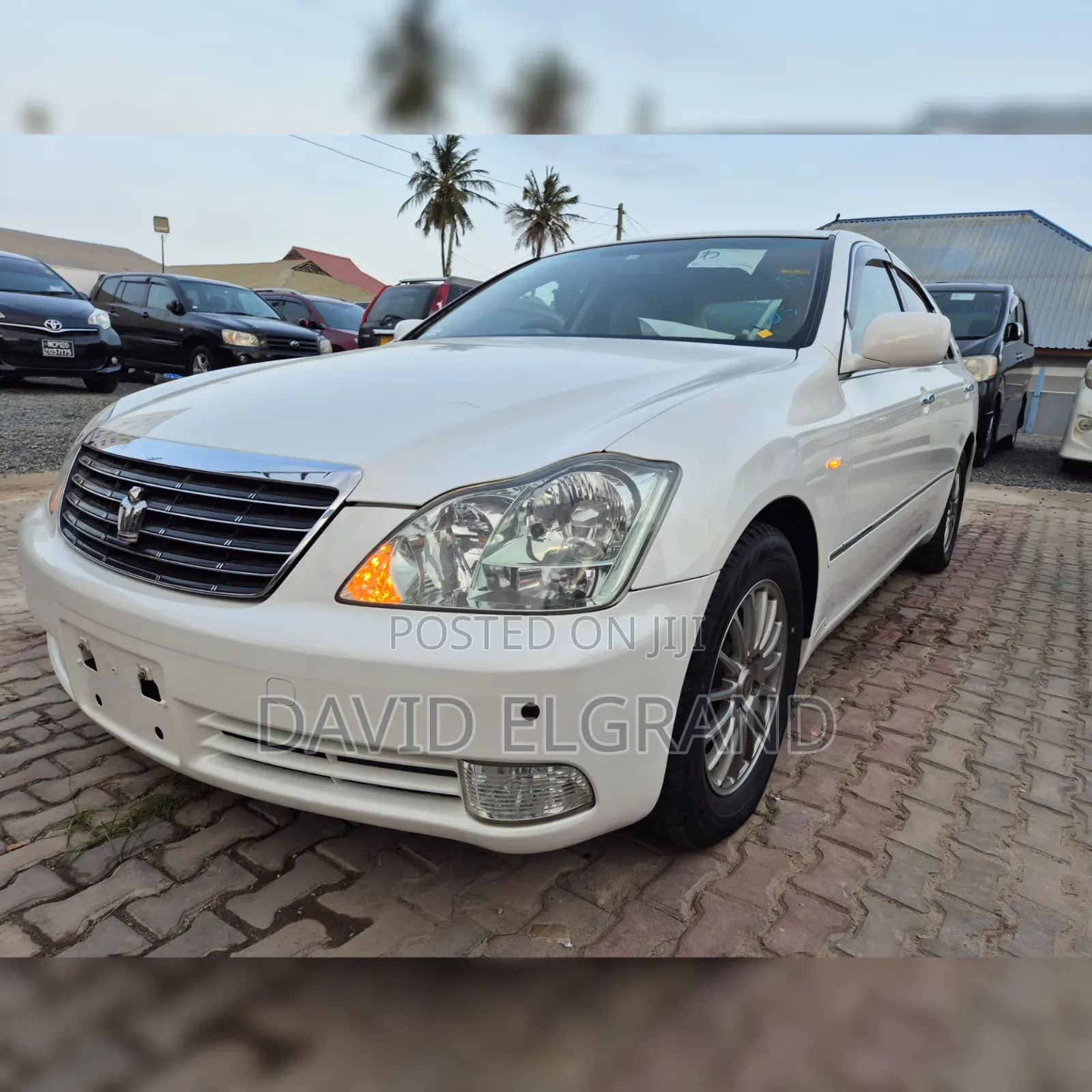 Toyota Crown Royale 2005 White
