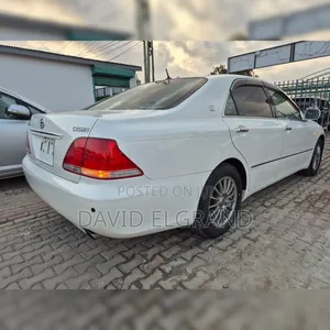 Toyota Crown Royale 2005 White