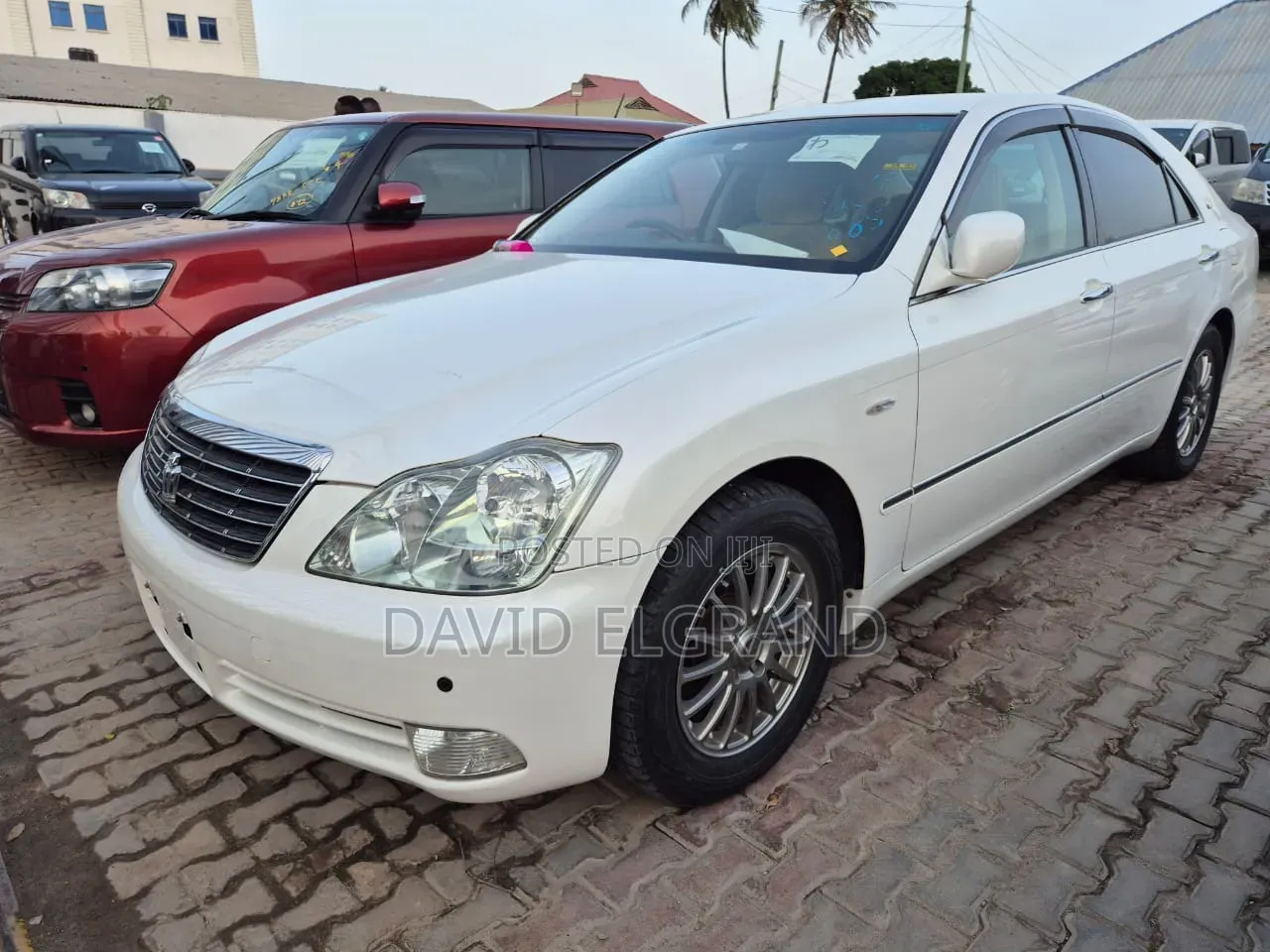 Toyota Crown Royale 2005 White