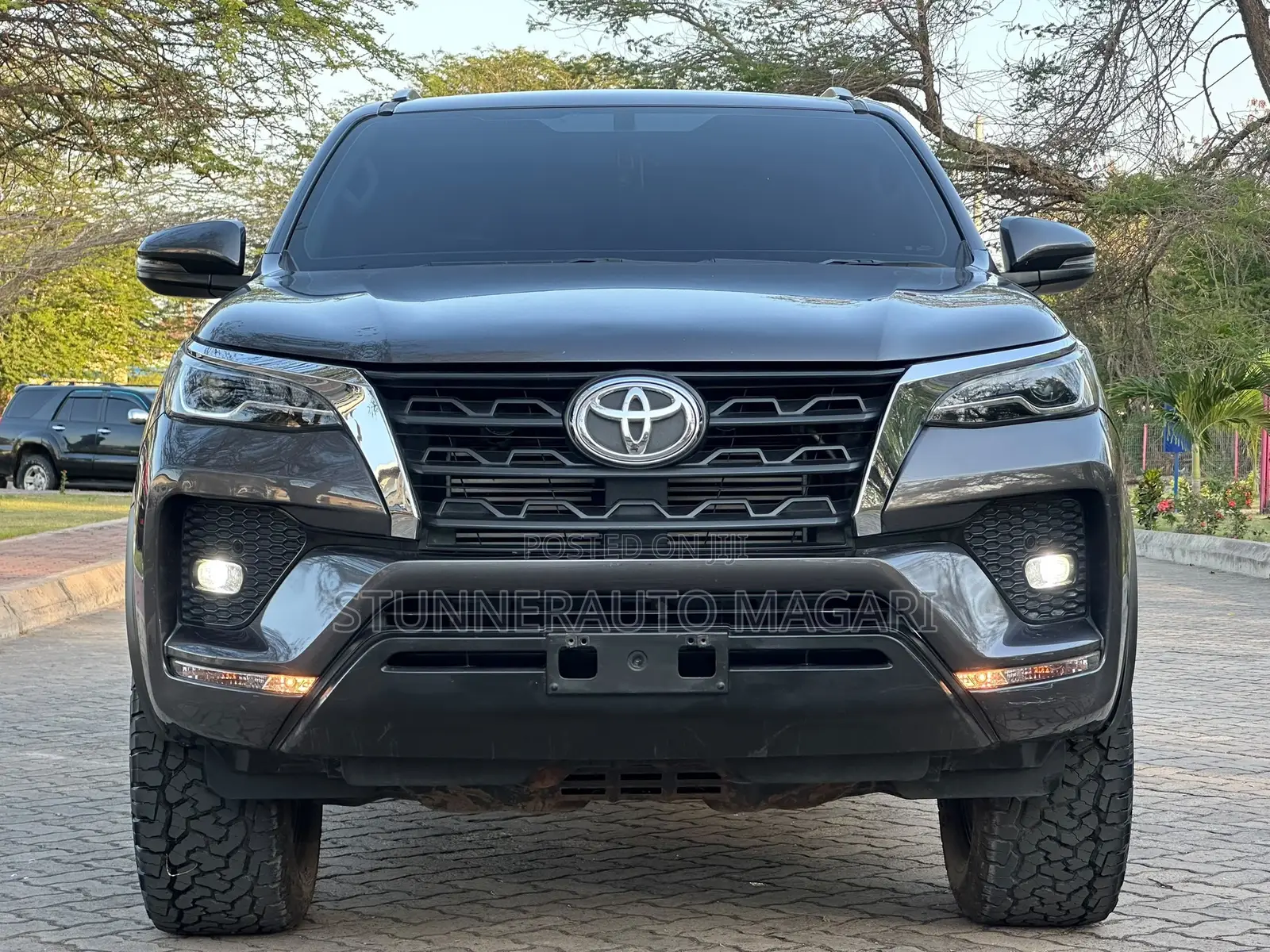 Toyota Fortuner 2022 Gray