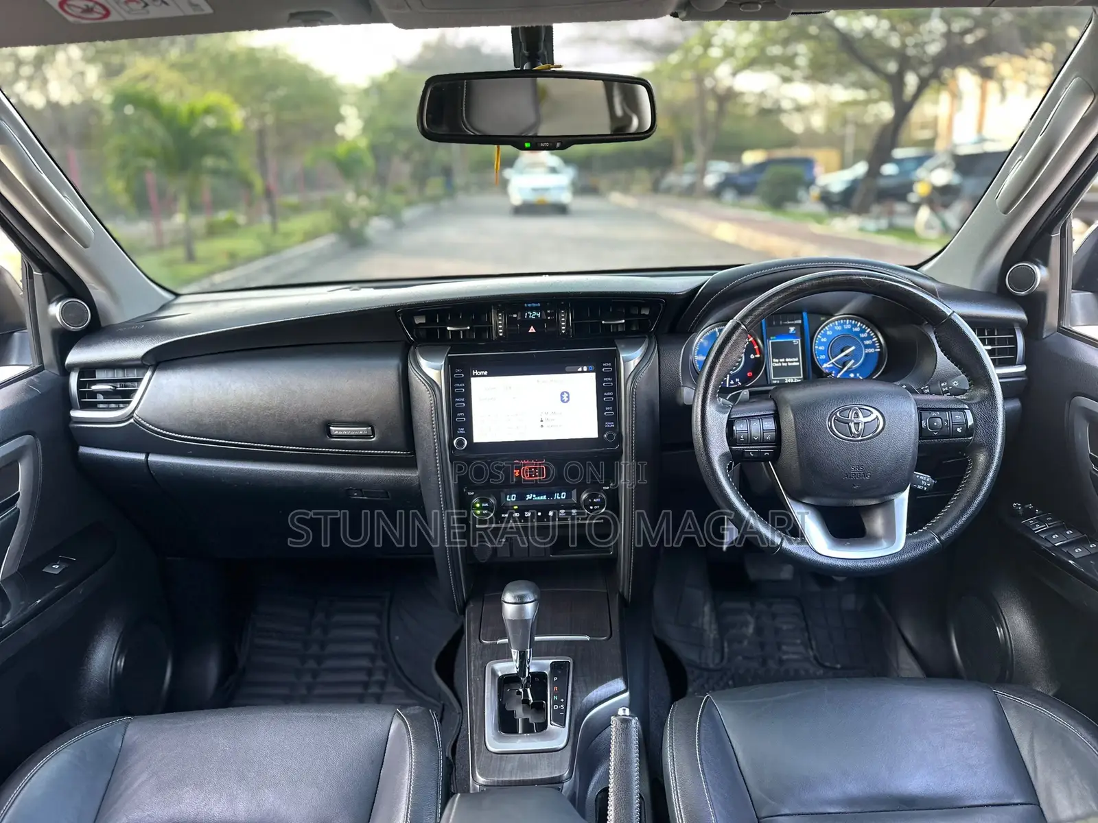 Toyota Fortuner 2022 Gray