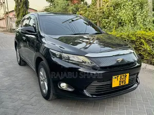 Toyota Harrier 2.0 2015 Black