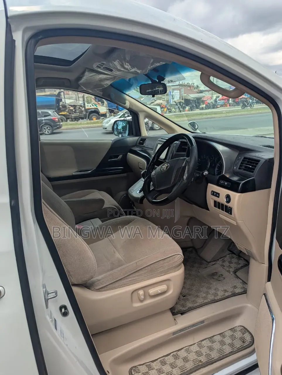 Toyota Alphard 2.4 Petrol AWD 2009 White