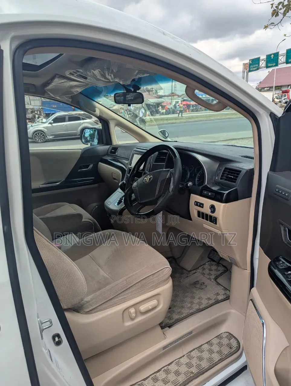 Toyota Alphard 2.4 Petrol AWD 2009 White