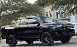 Toyota Hilux 2024 Black