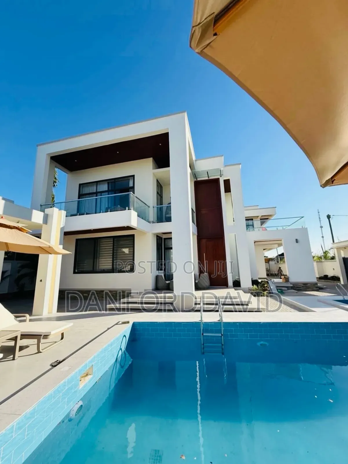 5bdrm House in Kahwa Real Estste, Mbweni for sale