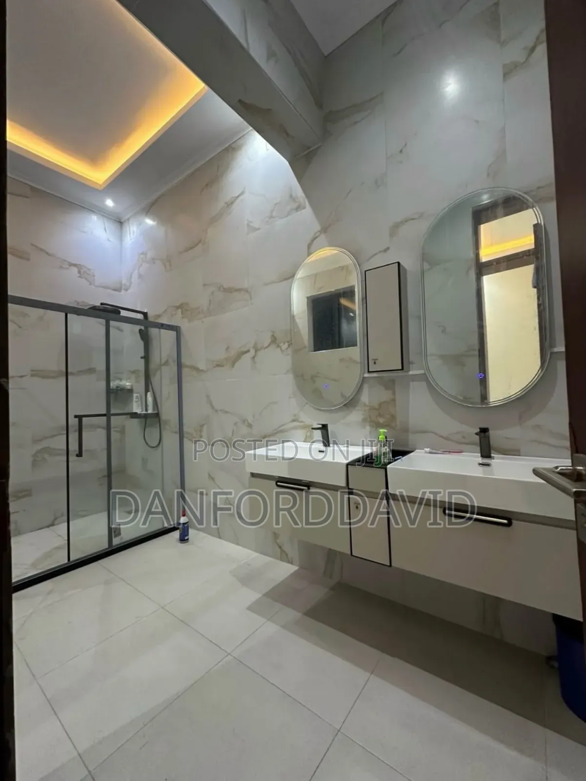 5bdrm House in Kahwa Real Estste, Mbweni for sale