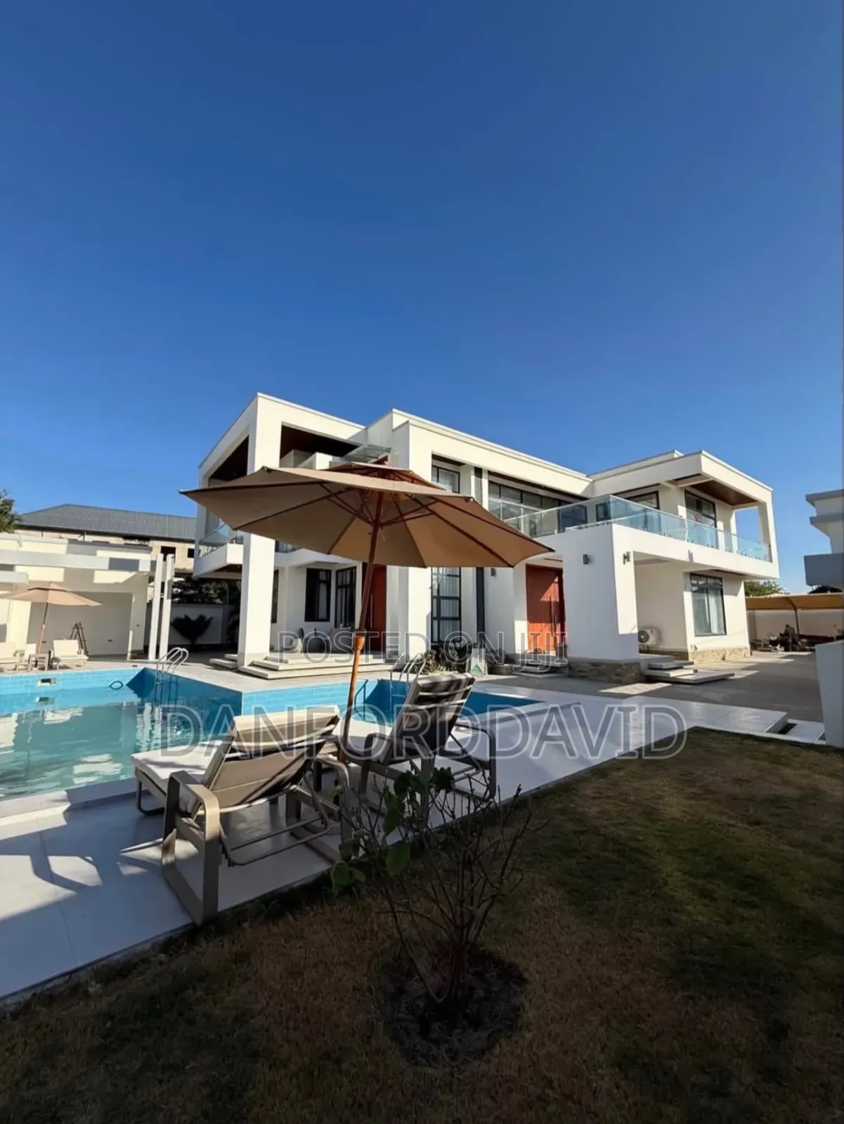 5bdrm House in Kahwa Real Estste, Mbweni for sale