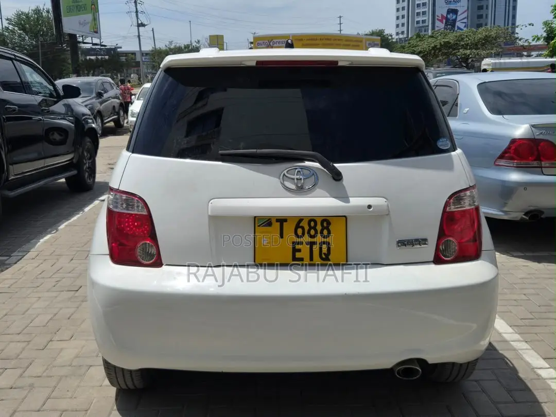 Toyota IST 2007 White