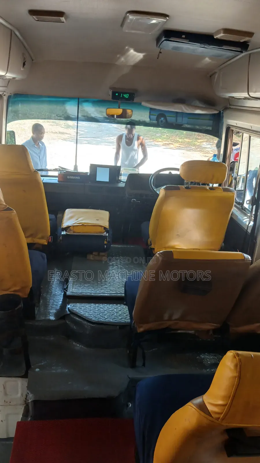 Toyota Coaster 1999