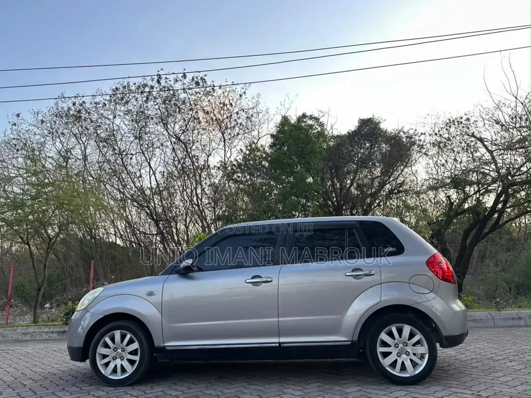 Mazda Verisa 2004 Gray
