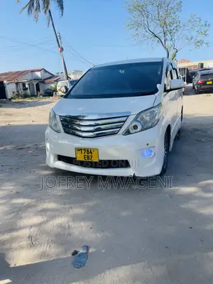Toyota Alphard 2.4 Petrol AWD 2009 White