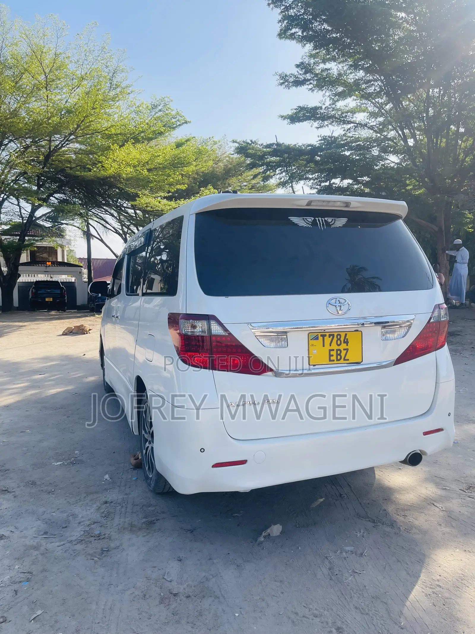 Toyota Alphard 2.4 Petrol AWD 2009 White
