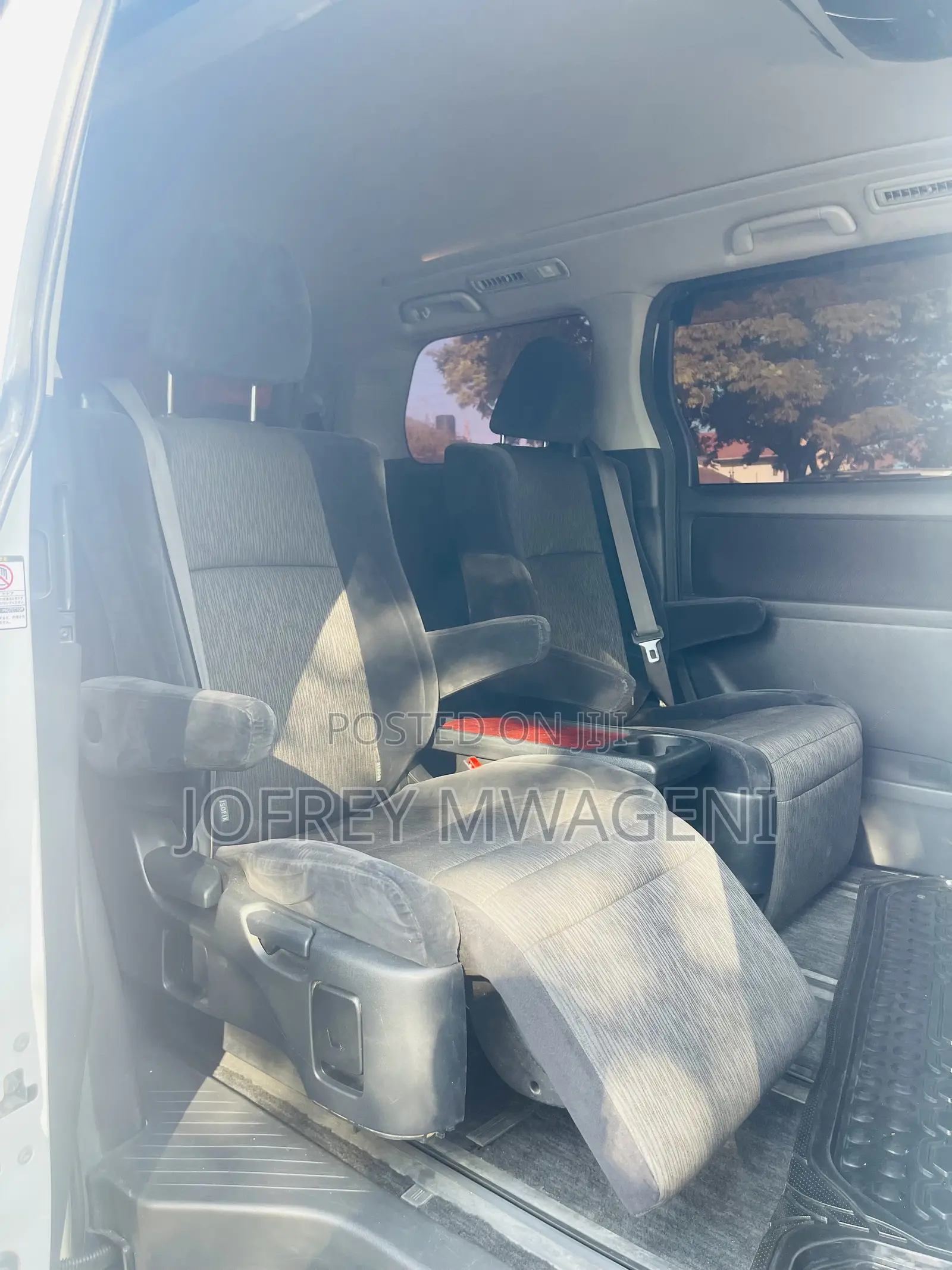 Toyota Alphard 2.4 Petrol AWD 2009 White